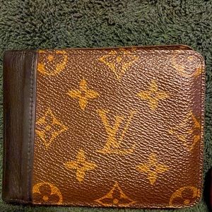 Authentic Louis Vuitton in excellent used condition